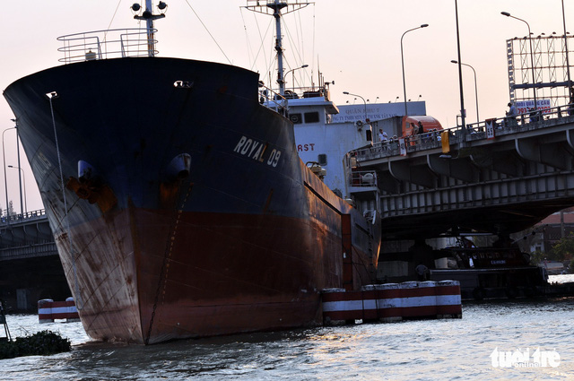 ​Cargo ship crashes into bridge following anchor loss in southern Vietnam