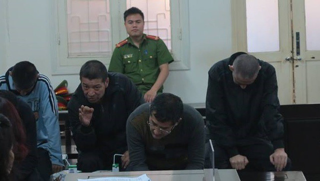 ​Five Colombian thieves who targeted Vietnamese car drivers get jail terms