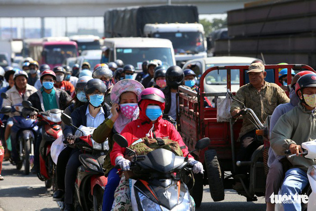 12 killed in traffic crashes on first day of weekend holiday in Vietnam