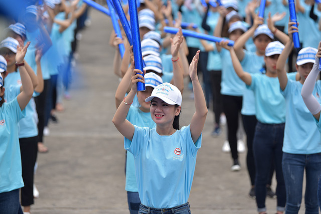 Students are pictured during their dance performance in Da Nang, central Vietnam, on May 27, 2018. Photo: Tuoi Tre