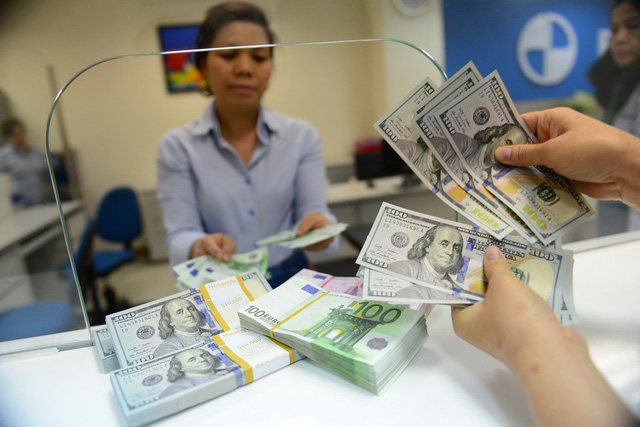 ​Dollar nears VND22,900 in Vietnam as cbank sets midpoint at year’s highest