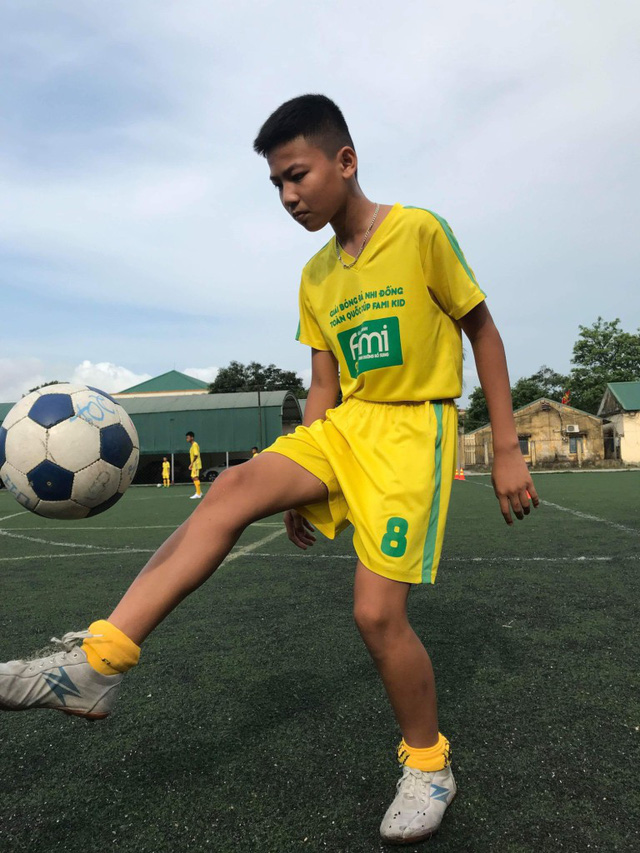 Vietnam to send two U12 footballers to Russia for Football for Friendship tournament