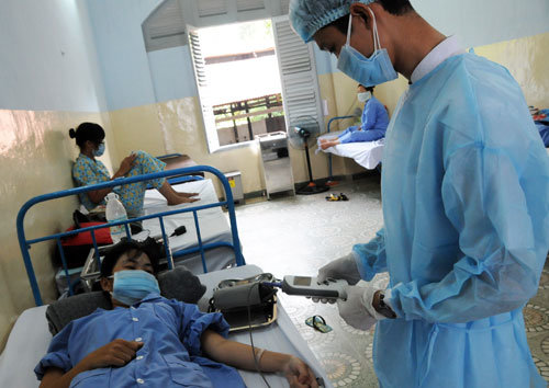 Sixteen purportedly catches H1N1 from patient at Ho Chi Minh City hospital