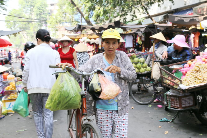 ​Vietnamese deputy minister proposes increasing environment tax on plastic bags