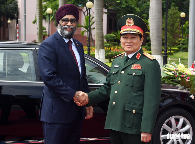 ​Canada willing to give Vietnam military training: defense minister