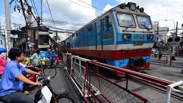 Vietnam’s railway sector dragged down by obsolete trains