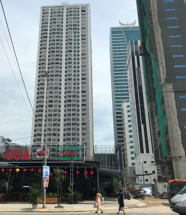 ​Da Nang authorities to pull down 104 illegal apartments in high-rise project