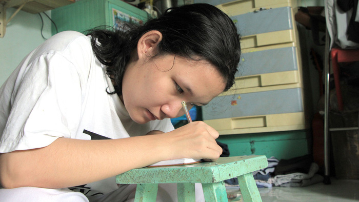 ​Visually impaired Vietnamese student tops class for 11 straight years