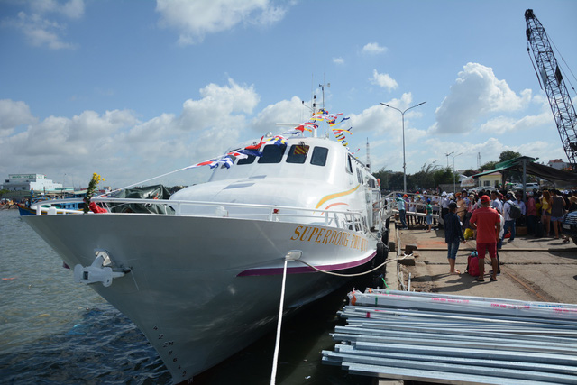 ​New speedboat service to Phu Quy Island launched