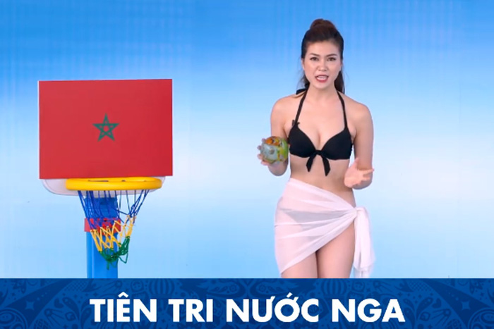 ​Female MC wears bikini to host World Cup program on Vietnamese pay TV