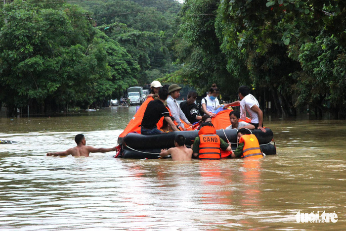 ​At least 5 dead, 8 missing as floods hit northern Vietnam