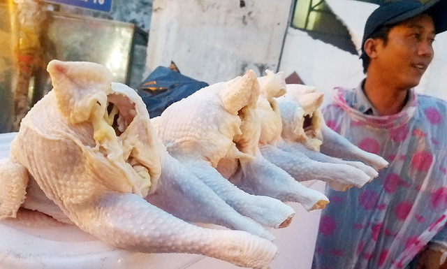 ​Imported ‘waste chickens’ sold at dirt cheap price in Ho Chi Minh City