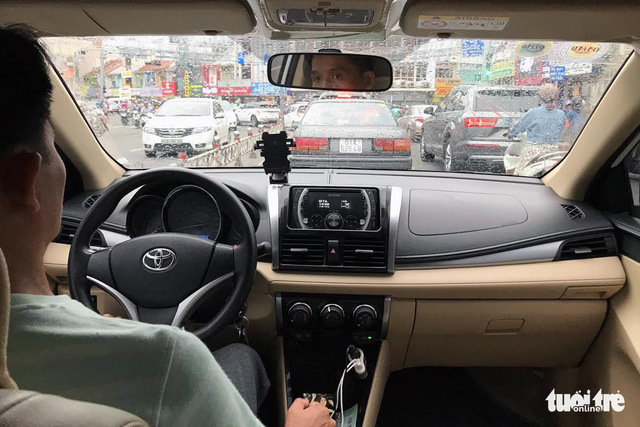 Grab Vietnam sacks driver for supposedly kicking passengers out of car