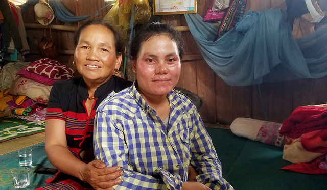 Poverty won’t stop this ethnic Vietnamese mother from caring for those in need
