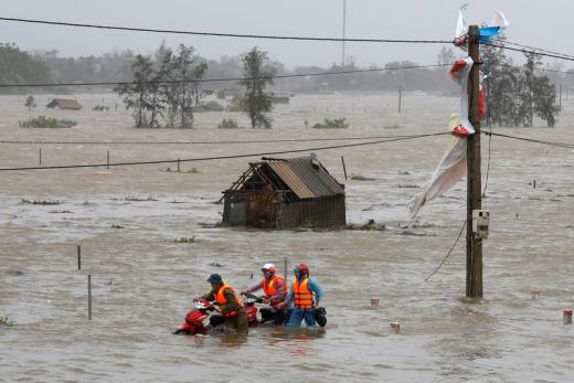 ​Vietnam warns of floods, landslides after tropical storm Son Tinh hits