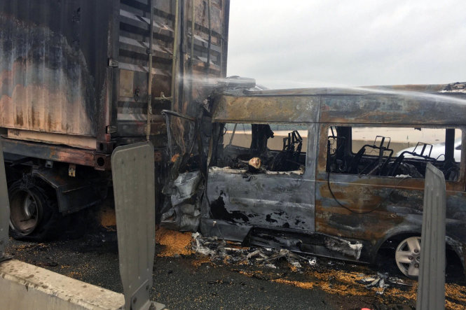 Two die as bus slams into trailer truck on Vietnamese expressway