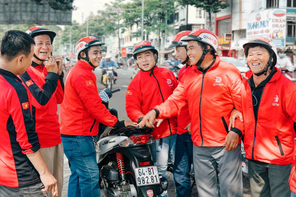 ​Ride-hailing apps compete to win drivers in Vietnam