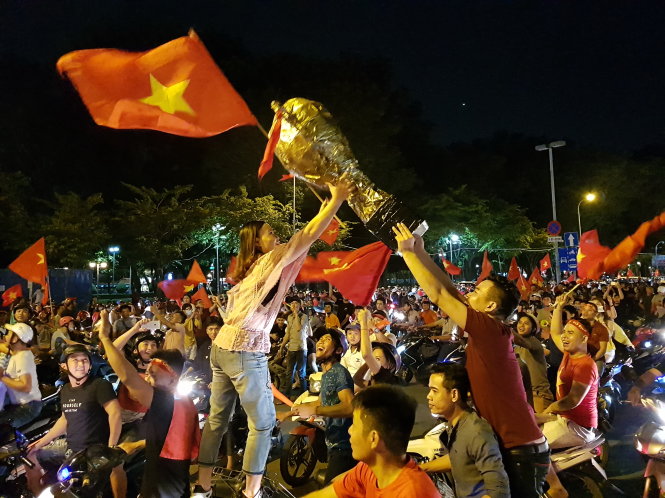 ​Vietnamese supporters all set for historic semifinal in Asiad football  