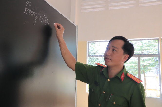 For Vietnamese prison officers teaching inmates, empathy counts greatly​