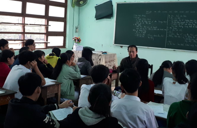 ​Vietnam’s draft decree details fines for insults to teachers, students