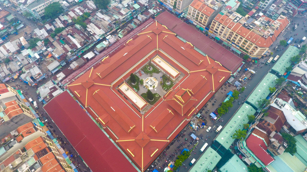 An aerial view of the Binh Tay Market in District 6, Ho Chi Minh City. Photo: Tuoi Tre