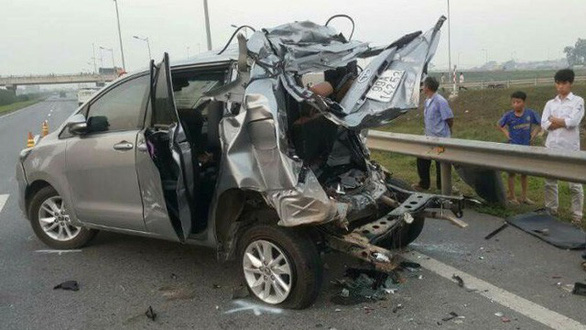 Vietnam’s Supreme Court reviews case file in reversing car-truck collision