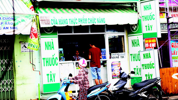 Authorities powerless to deal with unlicensed drugstores in Ho Chi Minh City