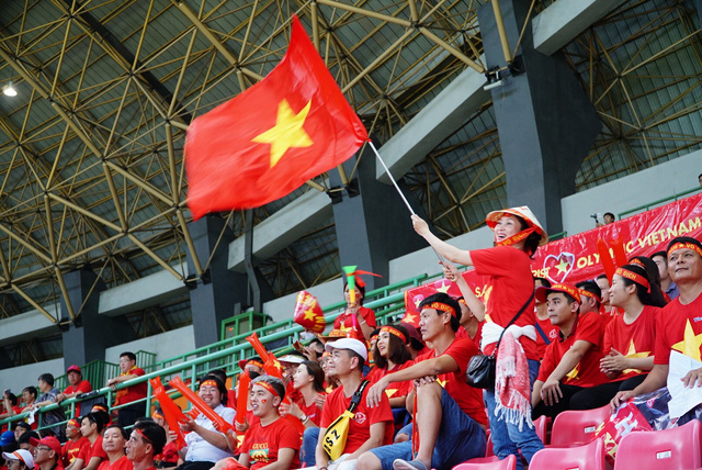 Tours, flight tickets to Malaysia sought after as Vietnam to play ASEAN final in KL