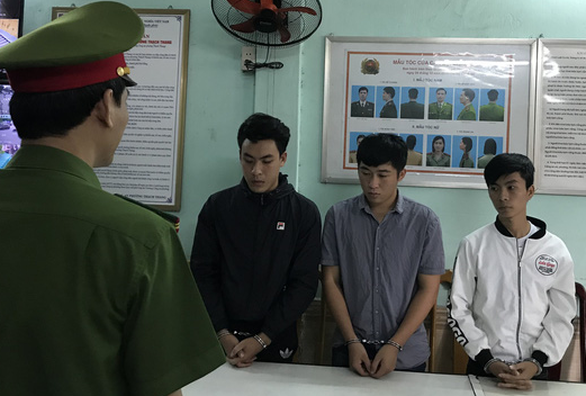 Vietnam police nab college students for online bargain scams