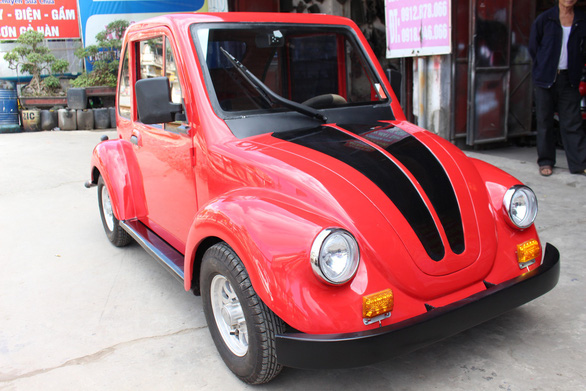 Vietnamese eleventh grader builds VW Beetle-style electric car