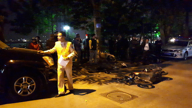 Six injured as woman crashes Lexus into nine vehicles in Hanoi