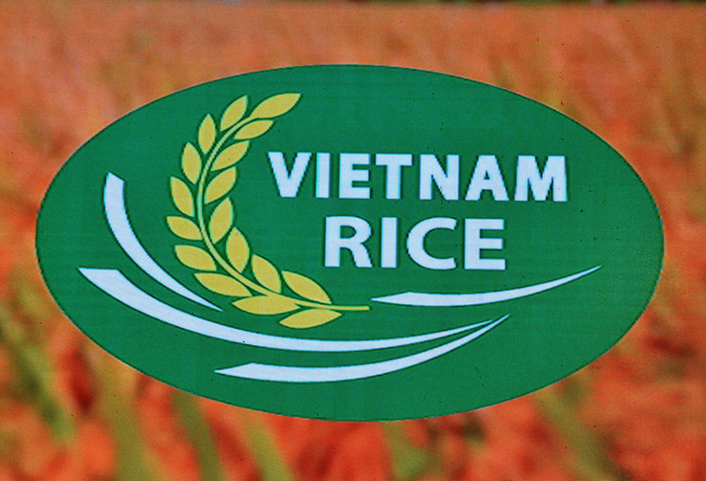 Vietnam unveils logo for homegrown rice