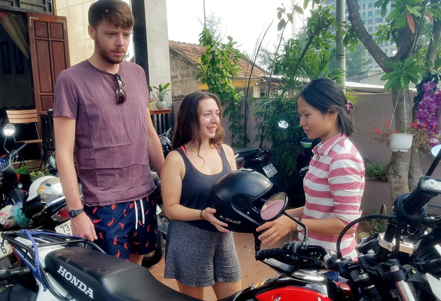 Vietnamese college dropout builds successful rent-a-bike business