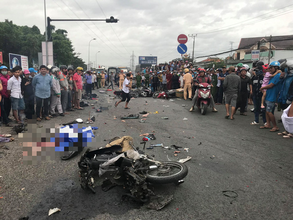 Suspected drugged, drunk driver causes crash that killed four in Vietnam: source
