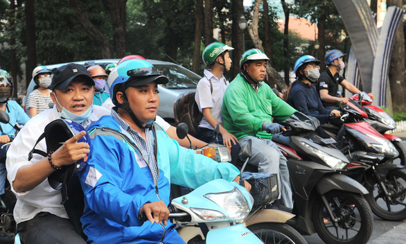 Vietnam forms committee to probe Grab-Uber deal