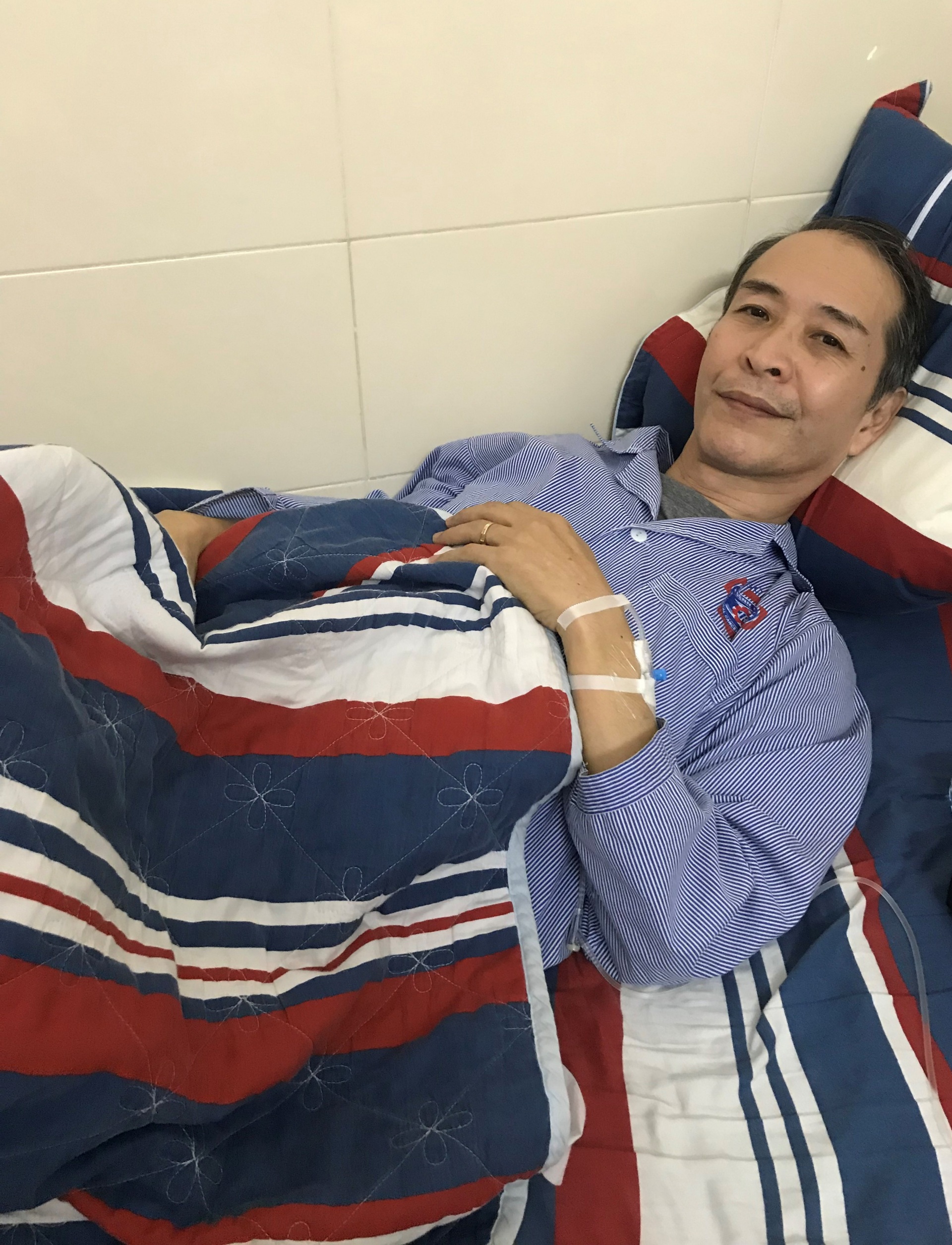 Japanese engineer chooses to undergo cancer surgery in Vietnam despite insurance coverage at home