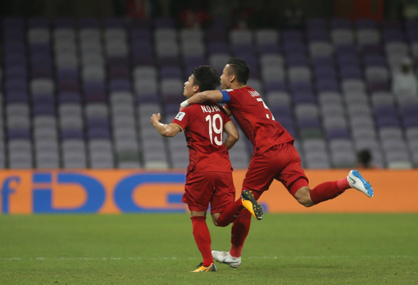 Vietnam keep knockout hope alive with win over Yemen at Asian Cup