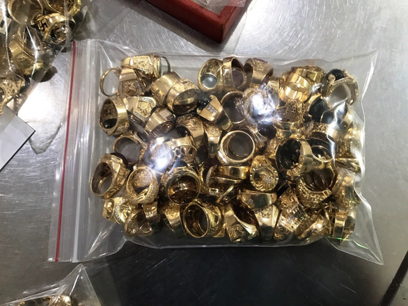 Employee steals 14.3kg of gold from jewelry shop in Vietnam