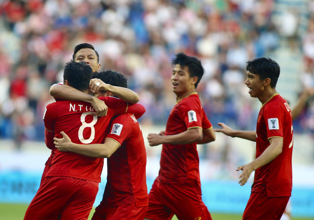 Vietnam beat Jordan on penalties to reach Asian Cup quarters