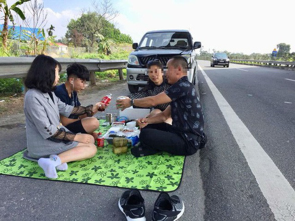 Vietnamese family live-streaming selves picnicking on expressway sparks uproar