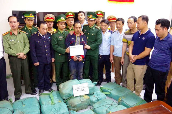 Laotian nabbed for transporting nearly 300 kilograms of meth into Vietnam