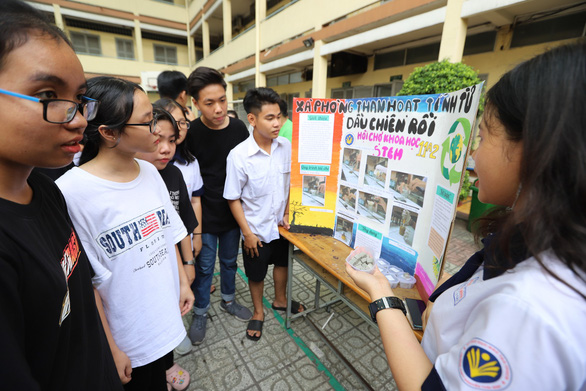 Vietnamese high school students turn used cooking oil into soap
