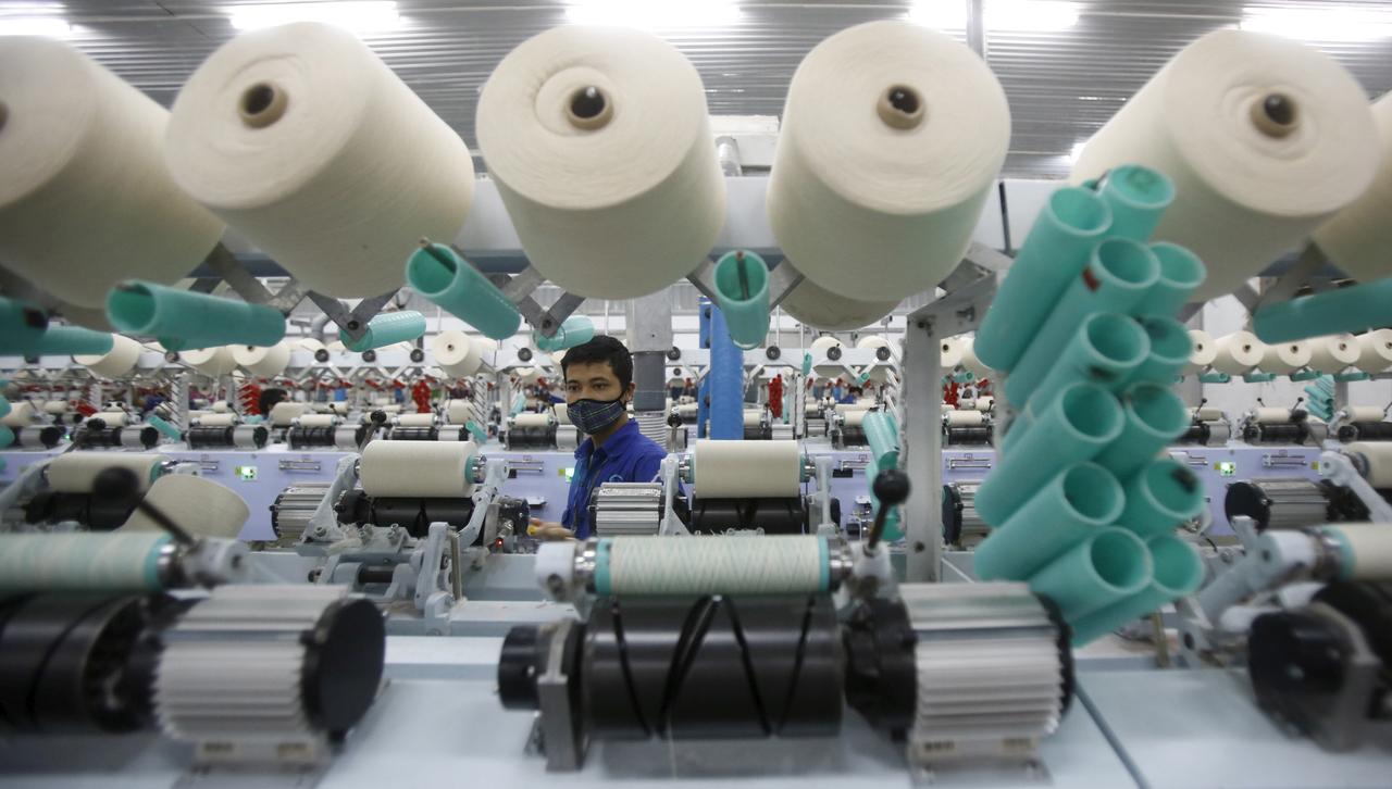 Vietnam Q1 GDP growth slows; smartphone slowdown weighs on exports