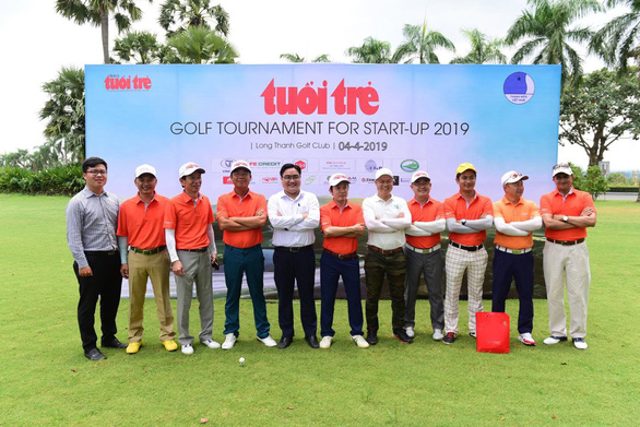 Tuoi Tre organizes golf tourney to support start-ups in Vietnam