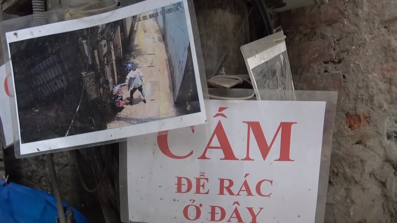Hanoi alley ends illegal garbage dumping by publicly shaming violators