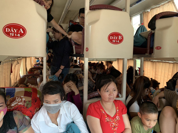 Tip-off leads to Vietnam police catching bus carrying passenger number 1.5 times capacity