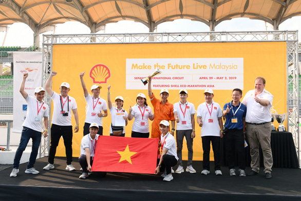 Vietnamese students to compete in London energy-saving car race
