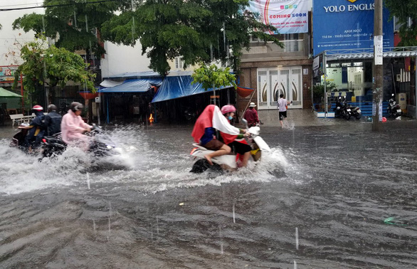 10 days of downpours to soak Ho Chi Minh City after sustained heat: forecast