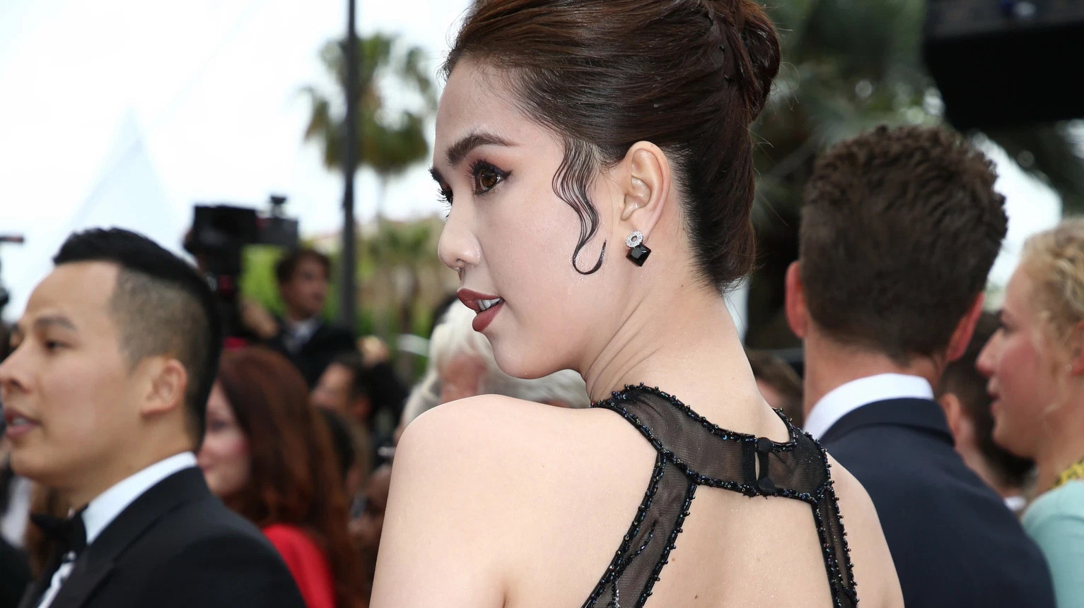 Vietnamese model bashed for wearing revealing gown in Cannes