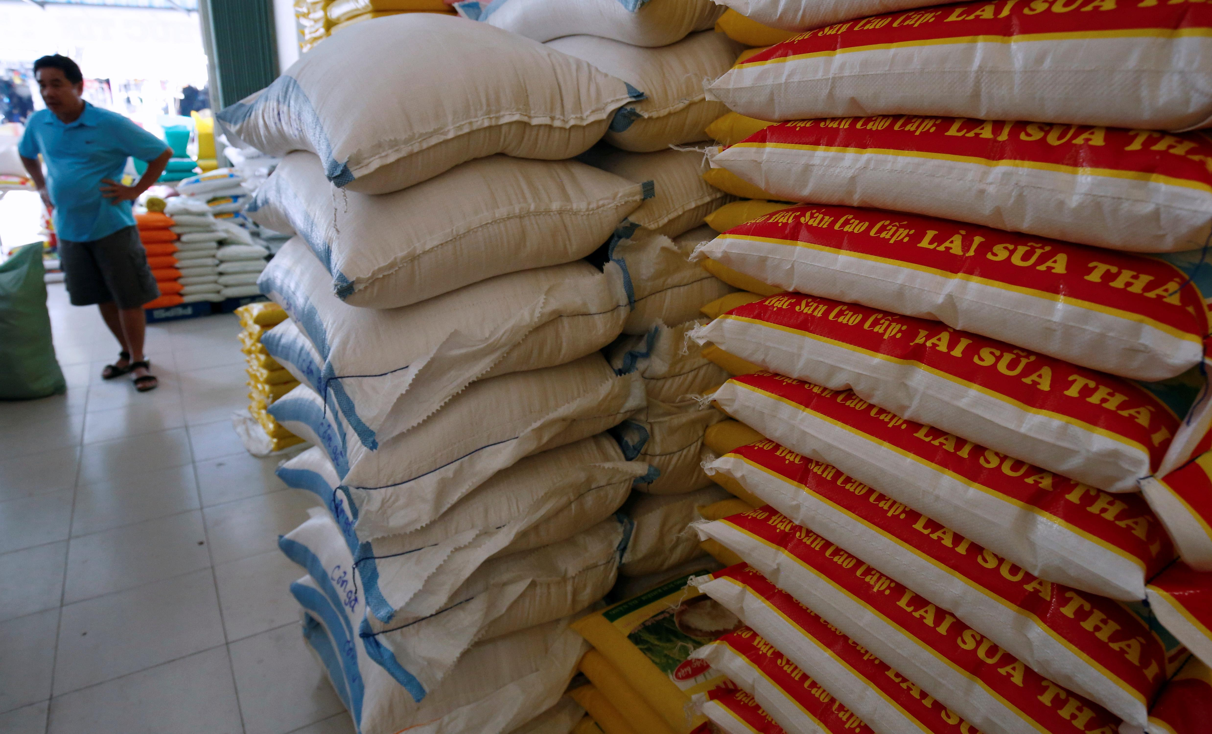 Indian rice prices recover slightly; harvest boosts Vietnamese stocks